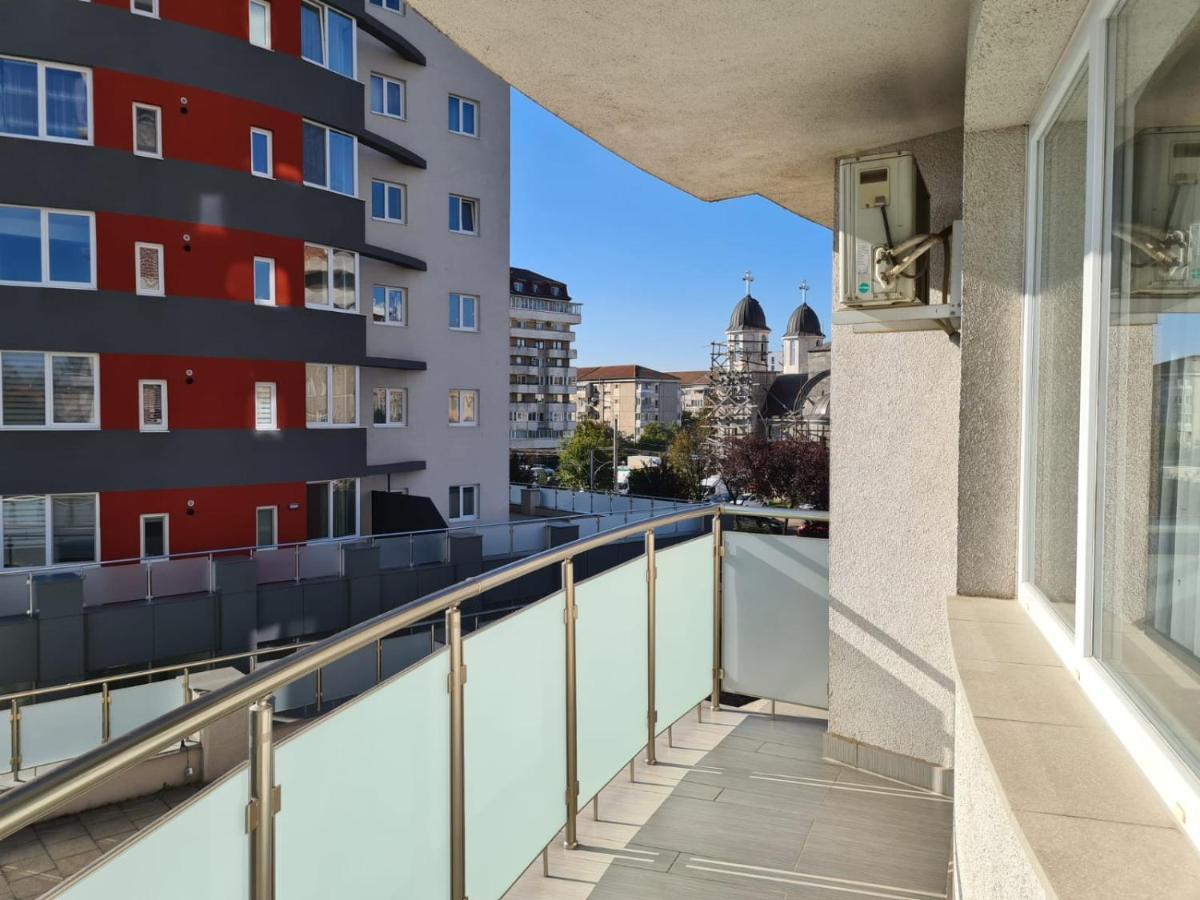 Ideal Apartments Oradea Bagian luar foto